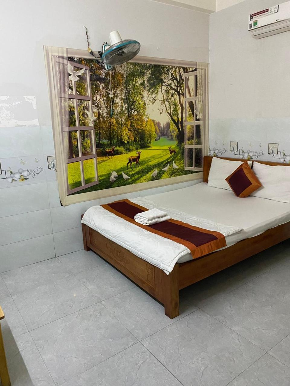 Hotel Khach San Nguyen Trung Ciudad Ho Chi Minh  Exterior foto