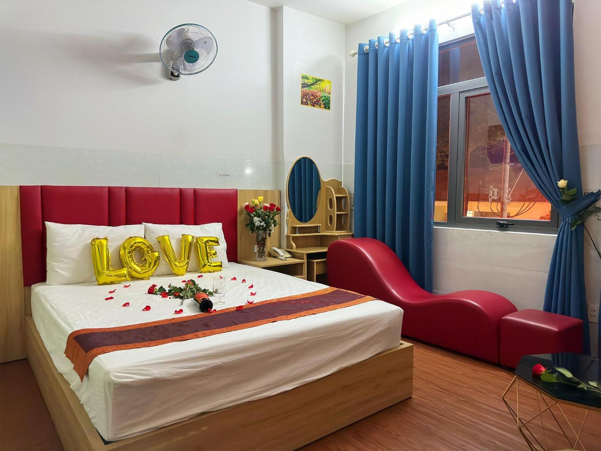 Hotel Khach San Nguyen Trung Ciudad Ho Chi Minh  Exterior foto
